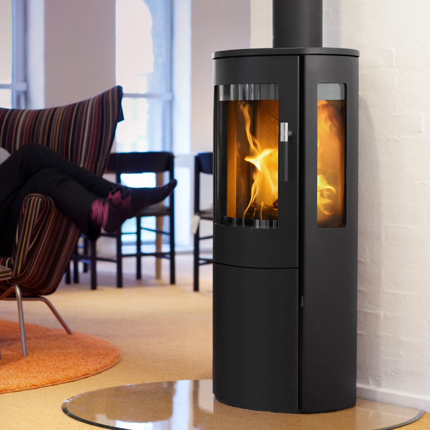 Poêle à bois Lotus Mira 4 Noir, évacuation des fumées par le haut