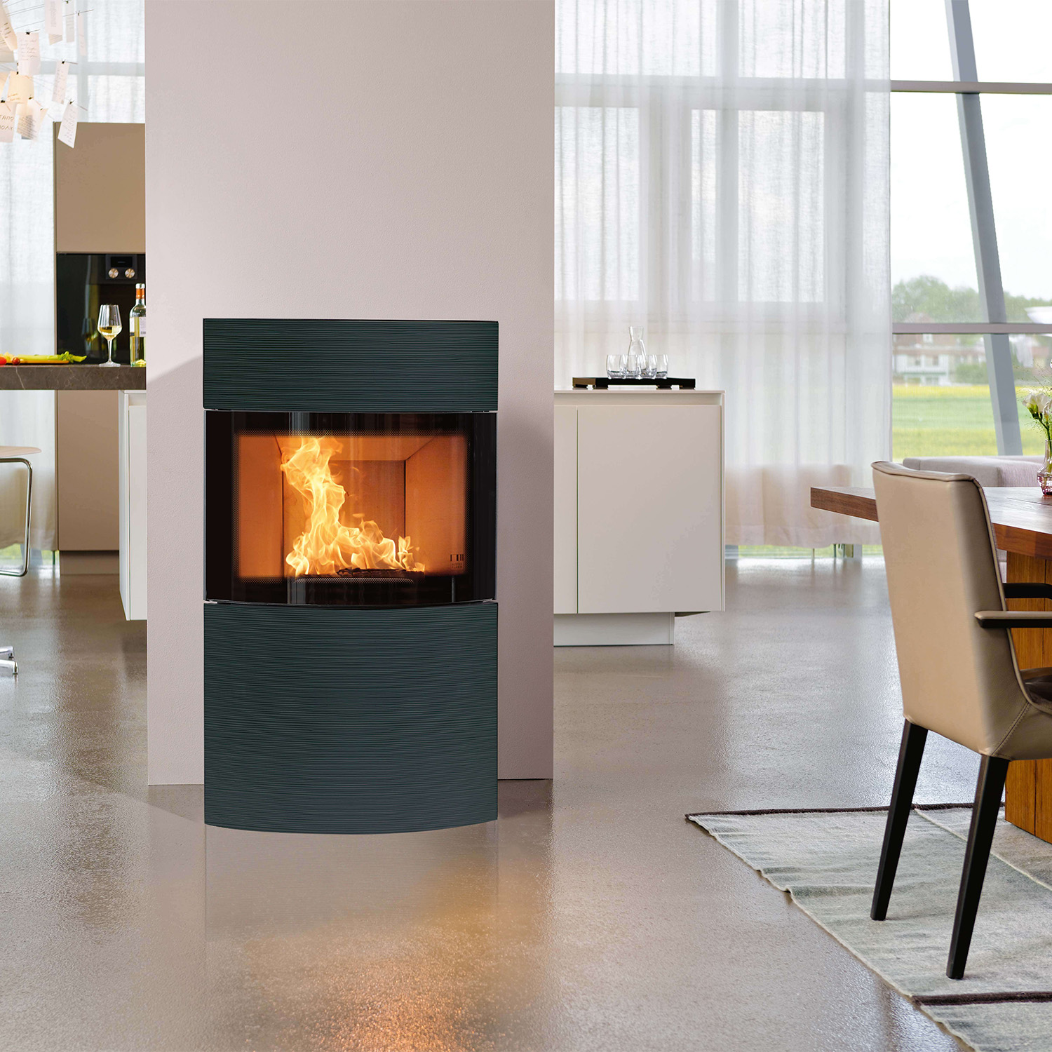 Austroflamm Fynn Xtra 2.0 poêle à bois acier noir/ revêtement céramique rainure noir 41