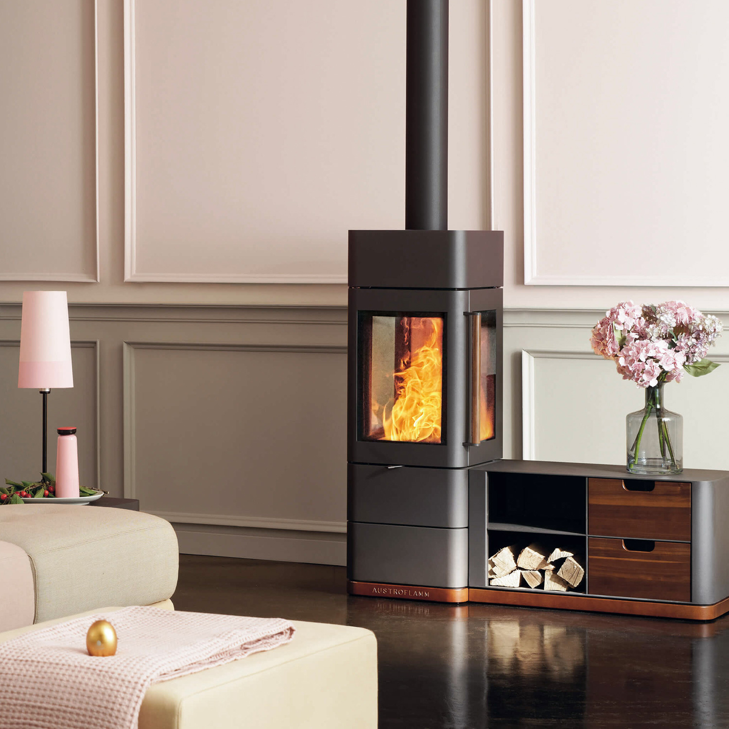 Austroflamm Ivy 2.0 poêle à bois en acier noir + 1 m³ de bois de chauffage gratuit