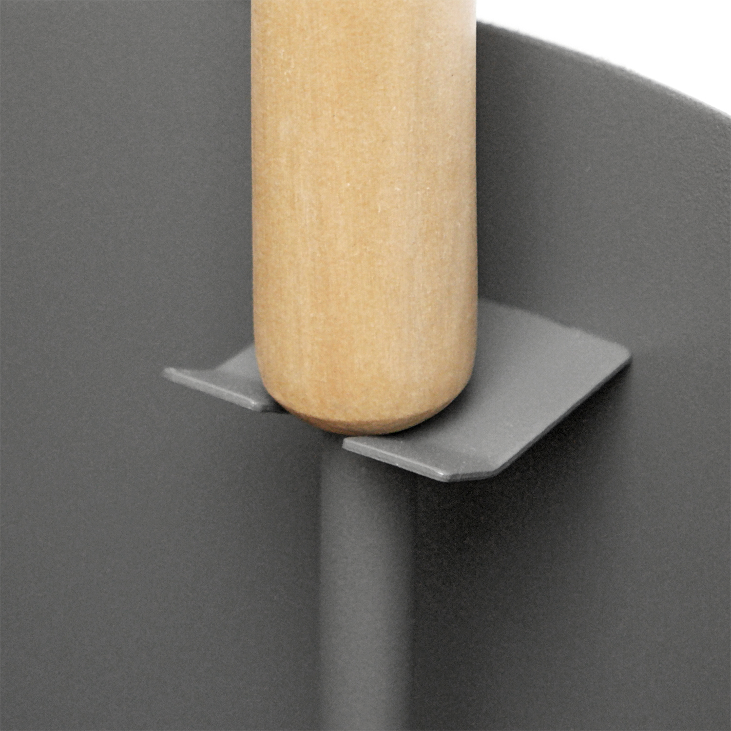 Raik Ensemble d'outils de cheminée Otto, 3 pièces, gris, poignées en bois, 64 cm.