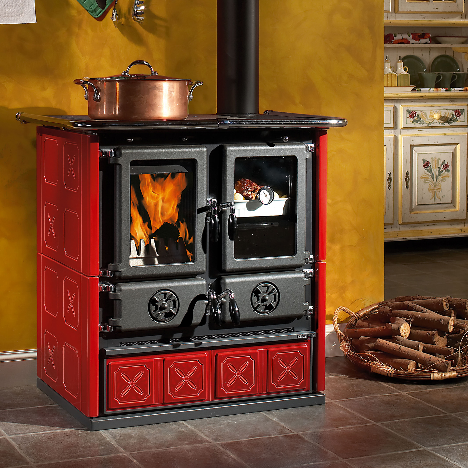 La cuisinière La Nordica Rosetta 5.0 Majolika Bordeaux