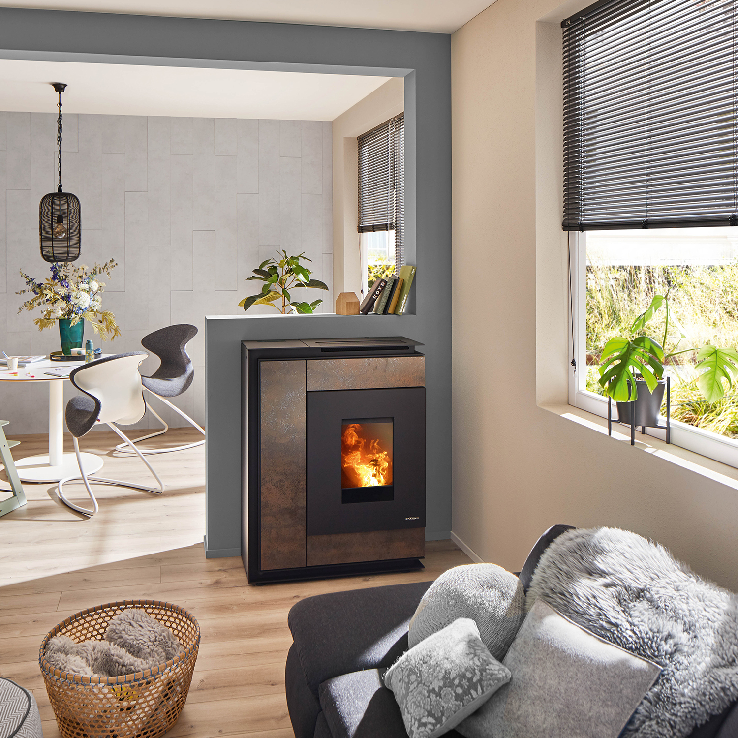 Oranier Boreas II poêle à granulés acier noir / pierre frittée Korten, raccordement tuyaux arrière