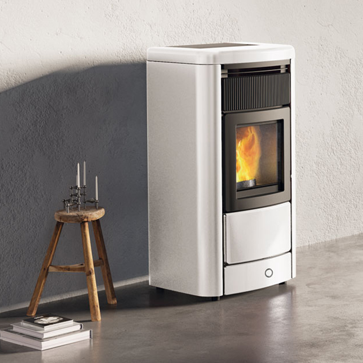 EK63 Monday H 230 Evo Poêle à granulés hydro blanc