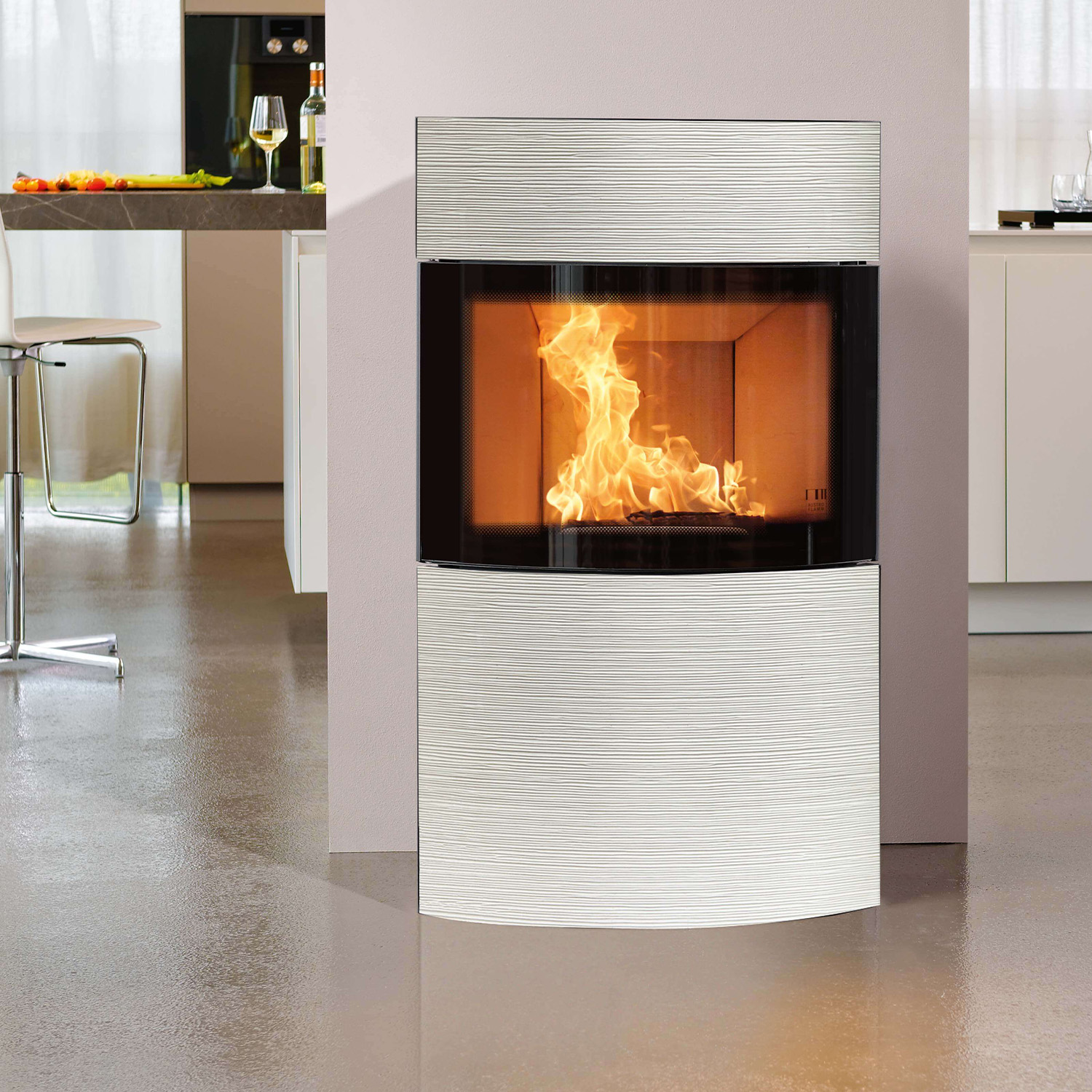 Austroflamm Fynn Xtra 2.0 poêle à bois acier noir/ revêtement céramique rainure blanc 42