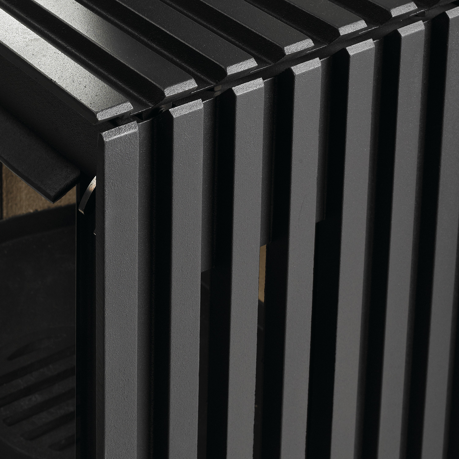 Poêle à bois Hergom Glance LVP en fonte noire