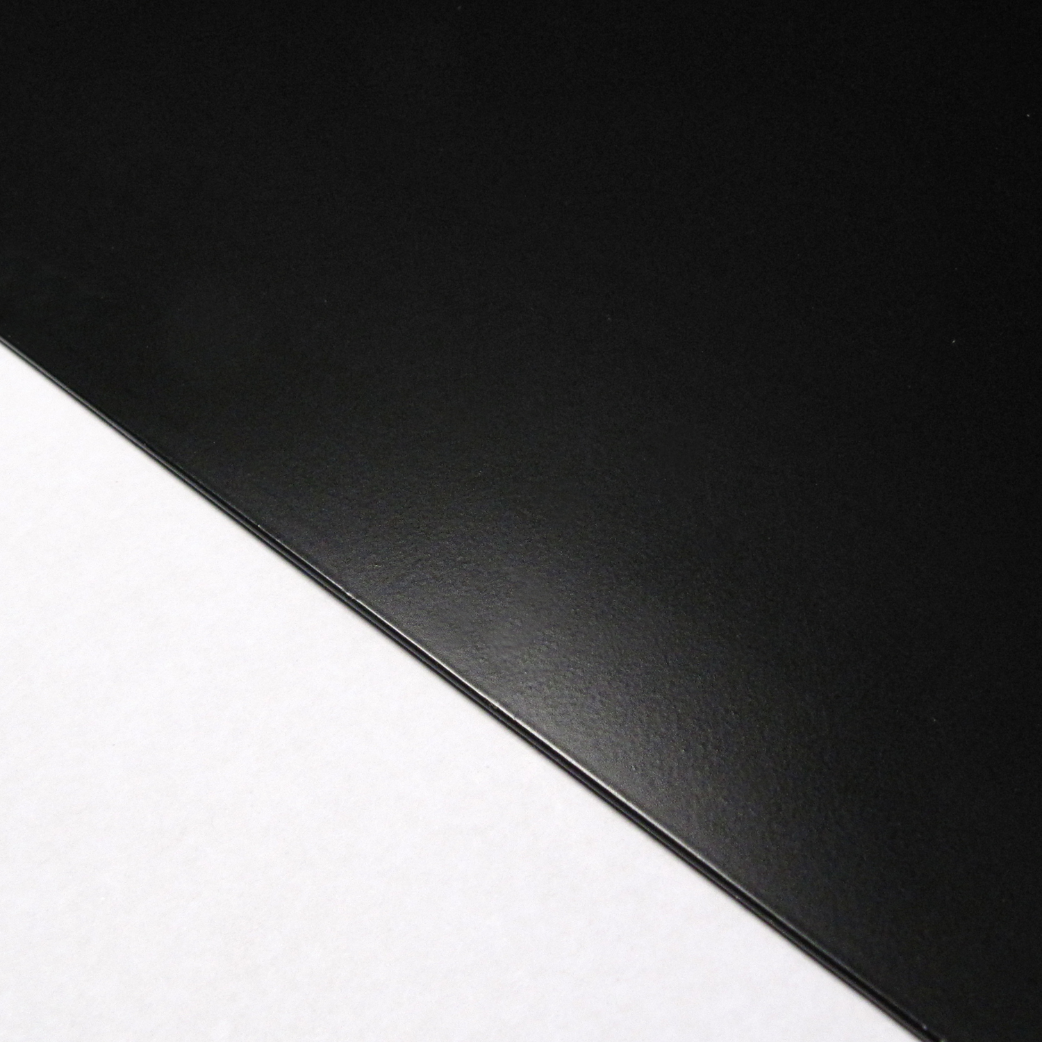 Plaque de base Raik Rectangle / Carré Noir revêtu par poudre 900 x 750 mm