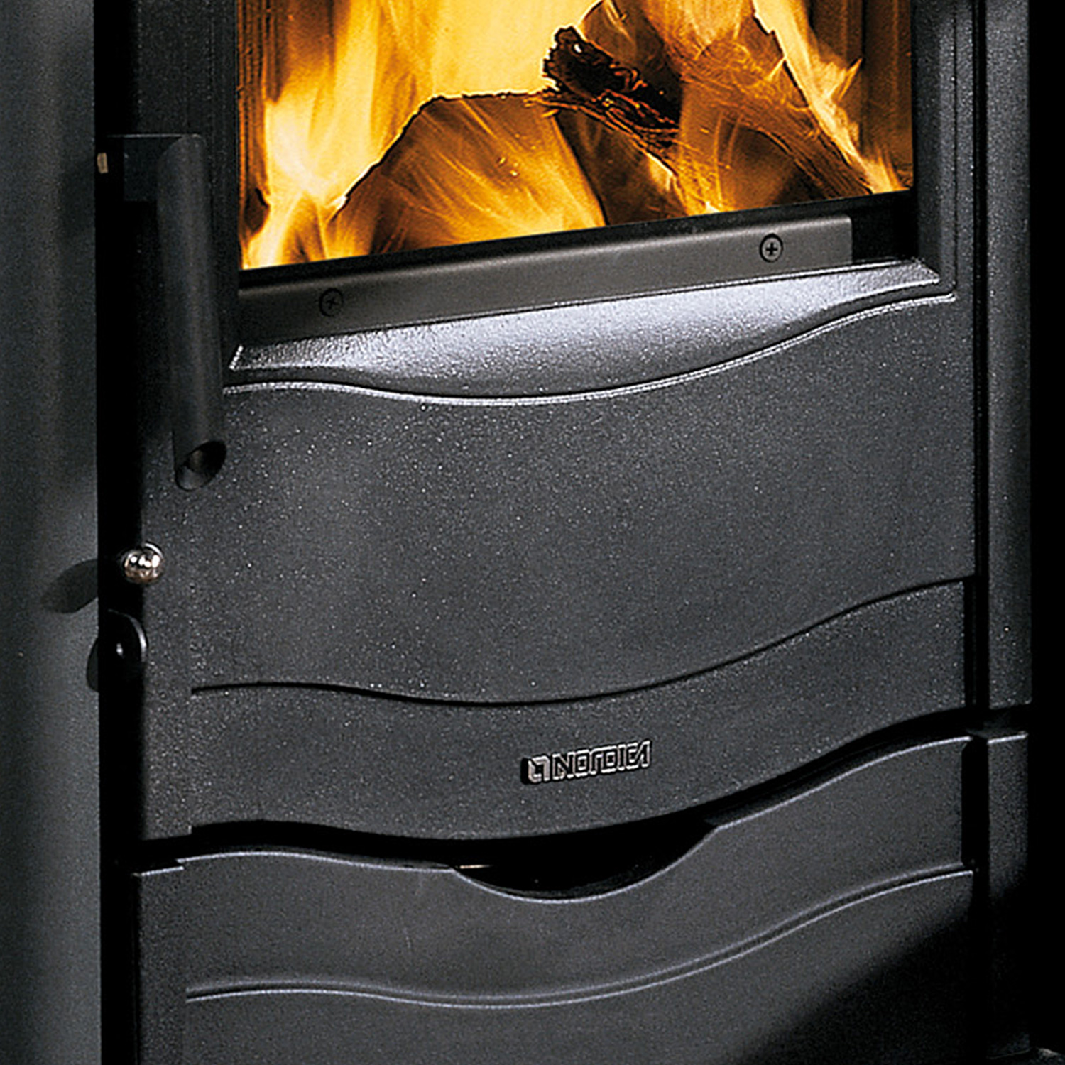 La Nordica Termorossella Plus Forno DSA 4.0 Poêle à bois hydraulique Liberty Panna