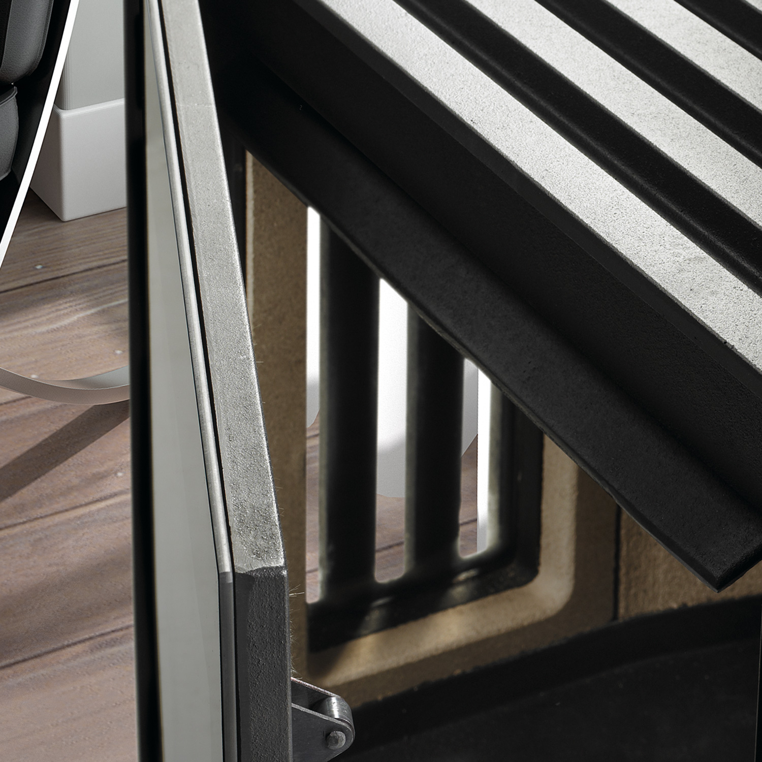 Poêle à bois Hergom Glance LV en fonte noire