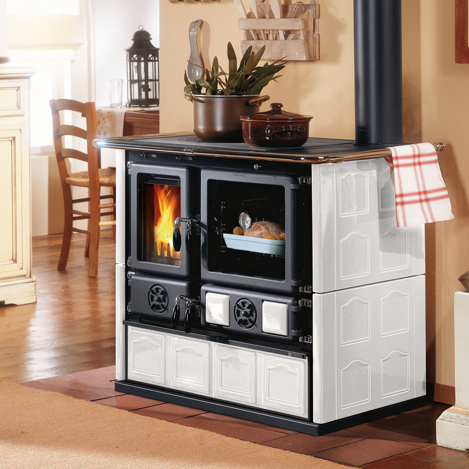 La Nordica Rosa 16 cuisinière à bois majolique blanche Infinity