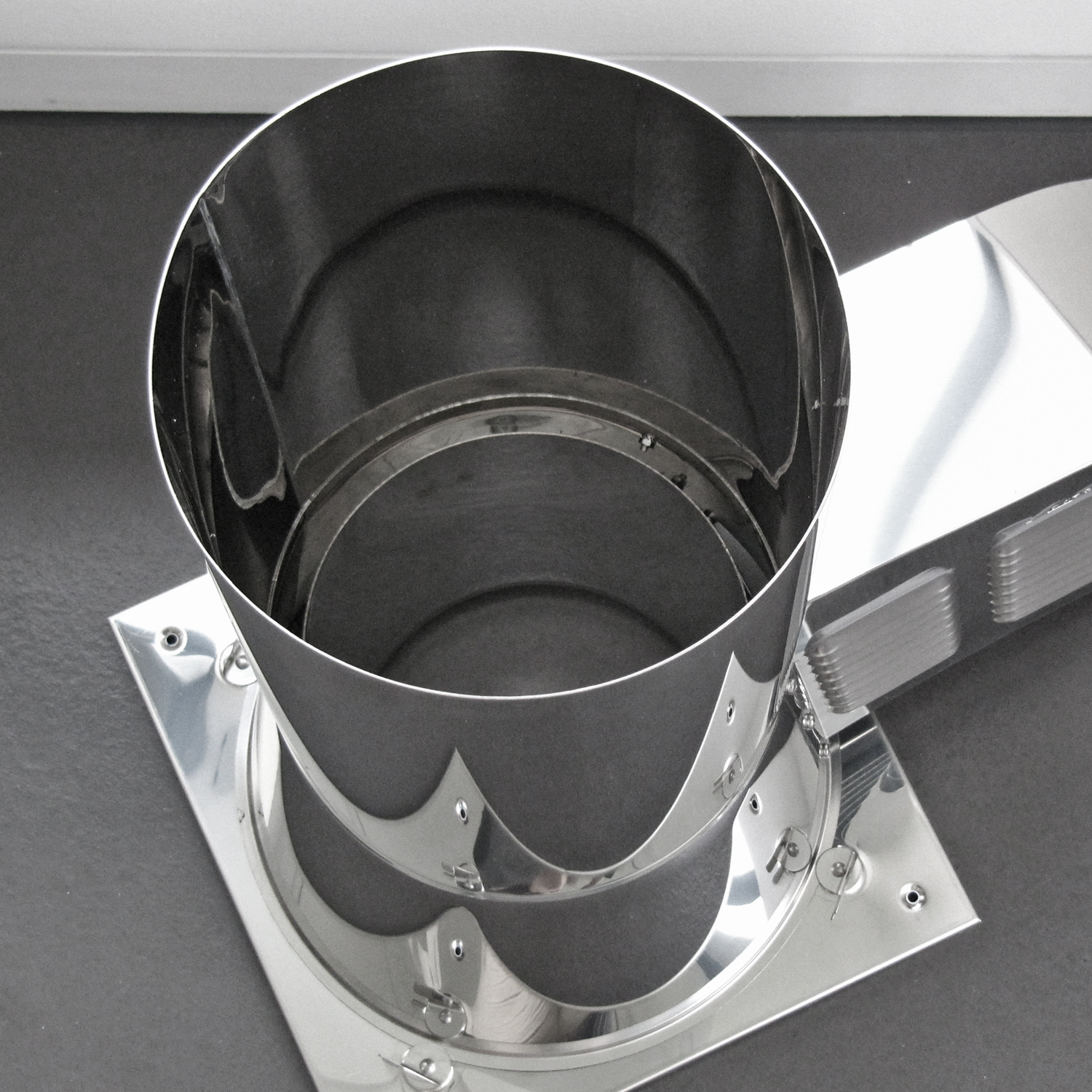 Ventilateur de fumées / Extracteur 150 mm avec plaque de base