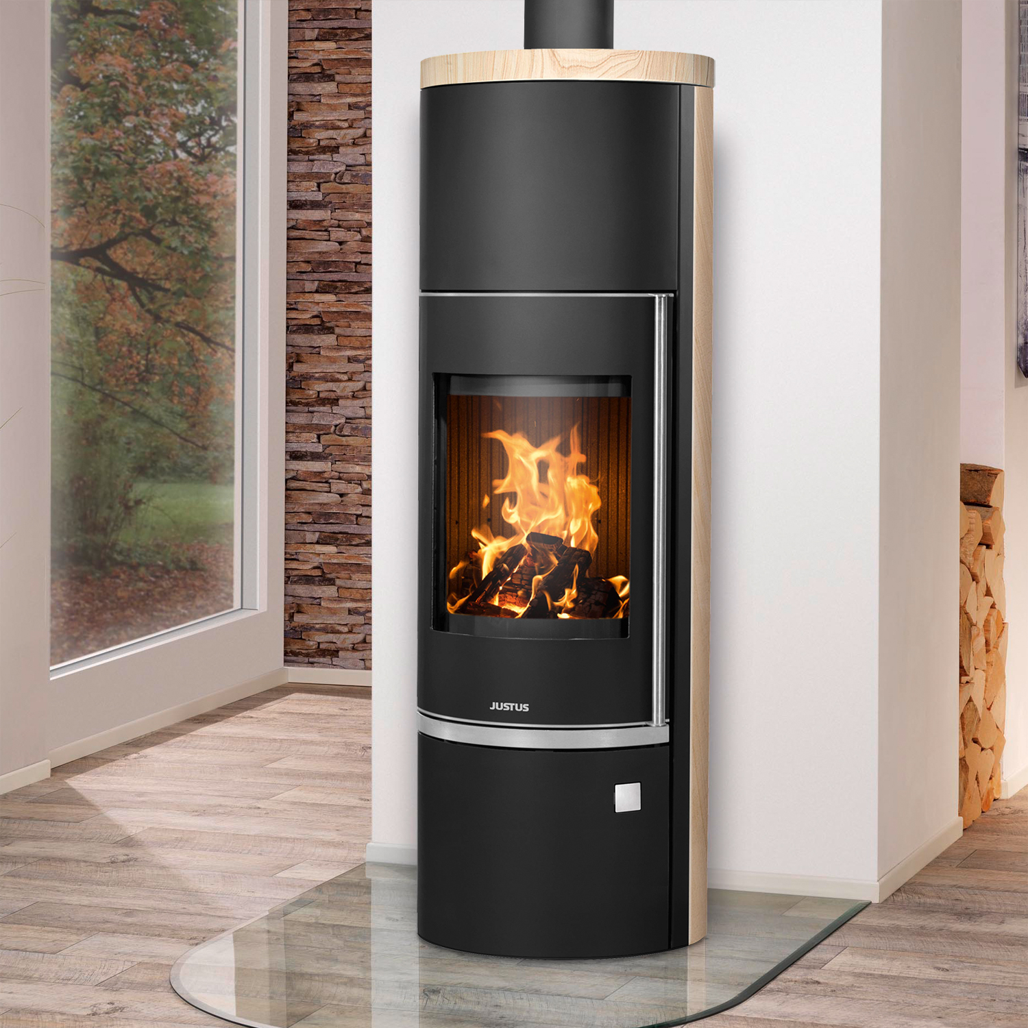 Justus Faro Aqua 2.0 Poêle à bois avec circulation d'eau en acier noir avec revêtement en pierre de sable.