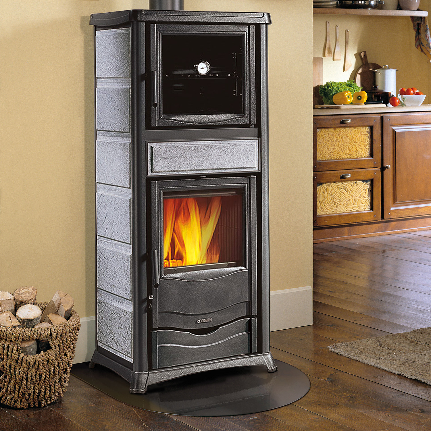 La Nordica Termorossella Plus Forno DSA 4.0 Poêle à bois hydraulique en pierre ollaire