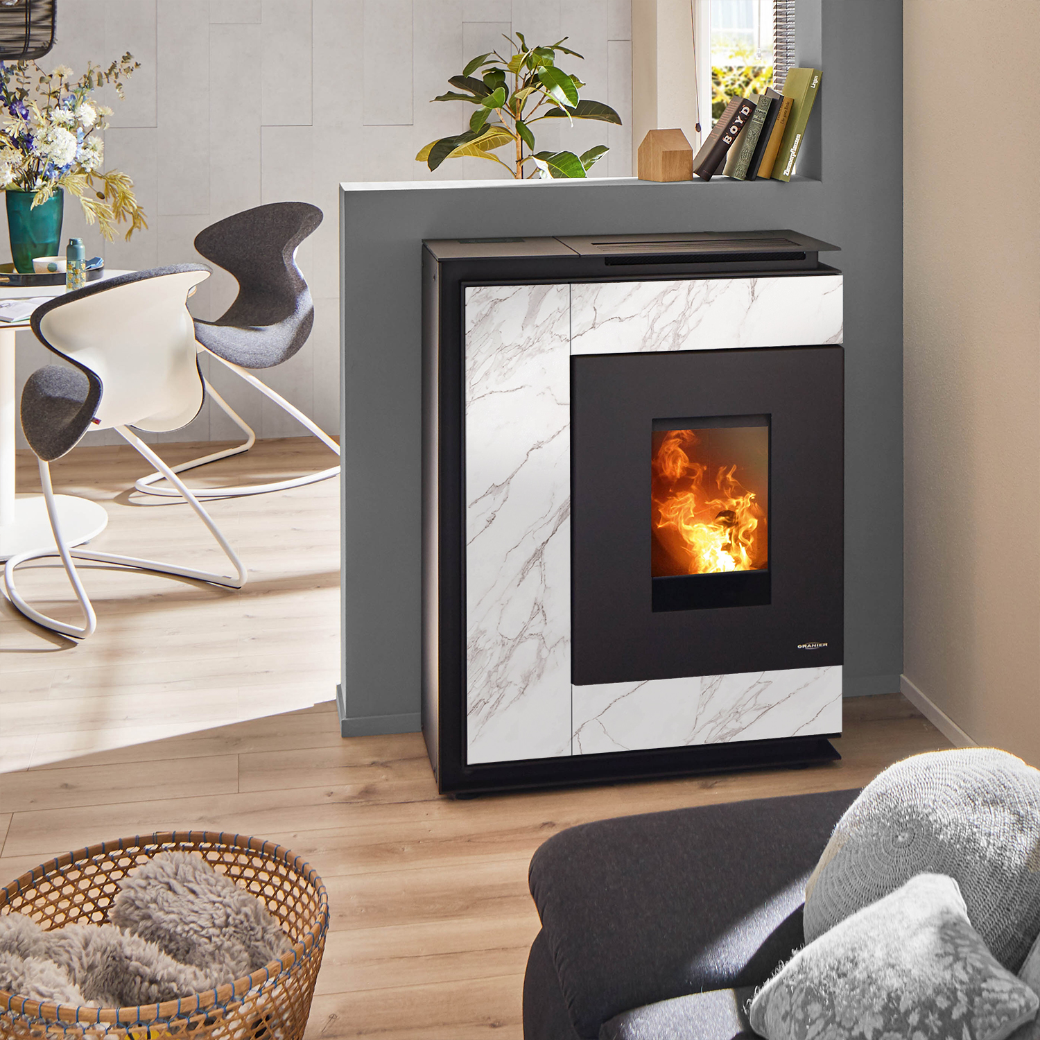 Oranier Boreas II poêle à granulés acier noir / pierre frittée marbre blanc, raccordement tuyaux arrière