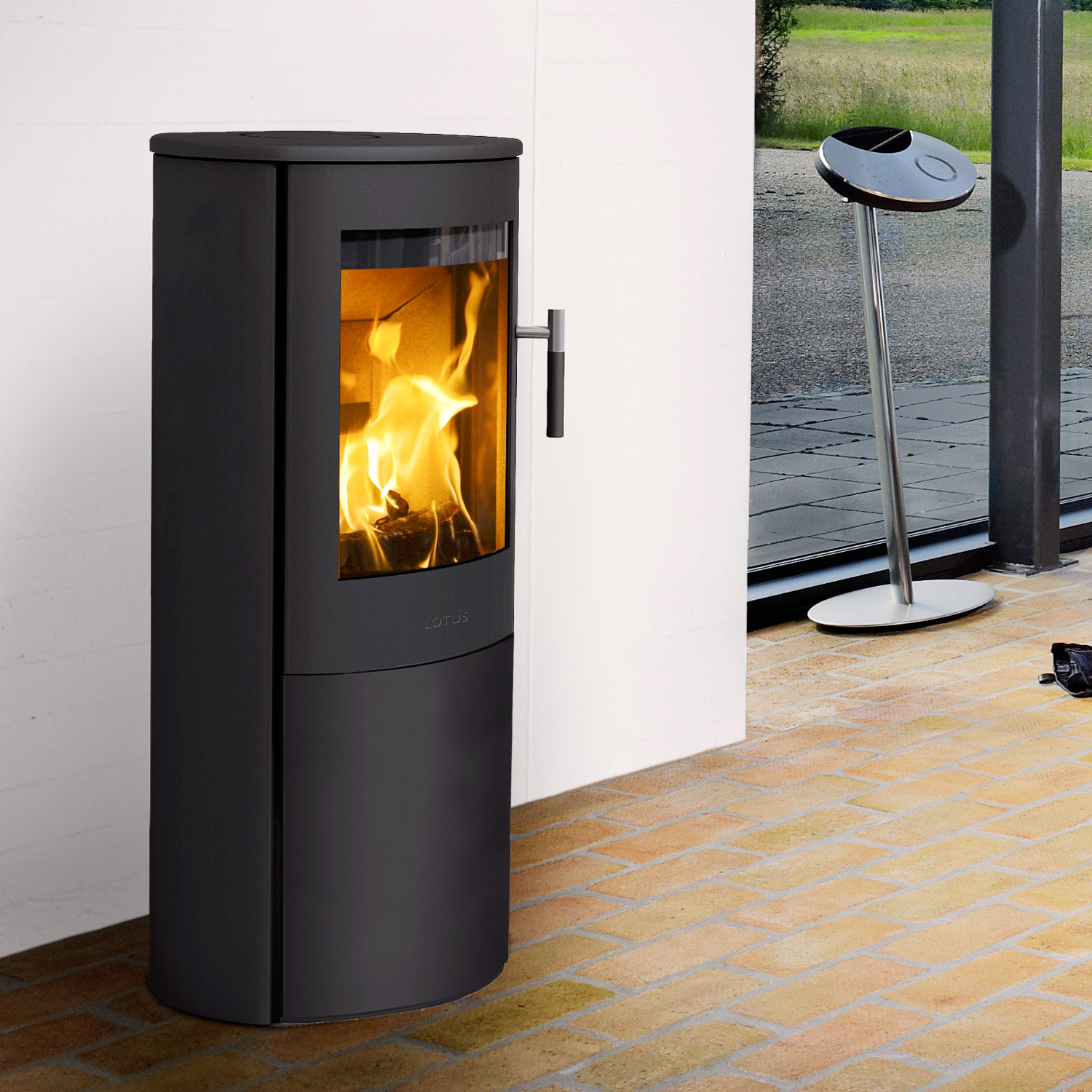 Poêle à bois Lotus Mira 3 Noir, évacuation des fumées à l'arrière