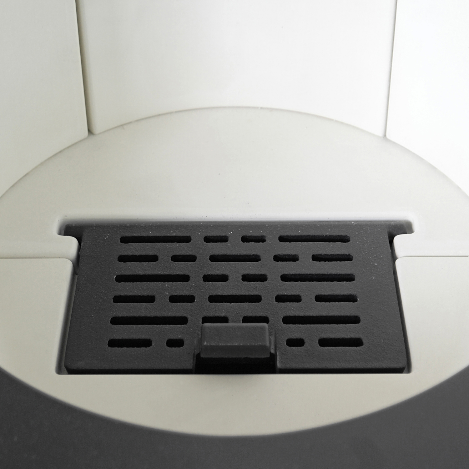 Spartherm Passo XS style Poêle à bois Blanc Spartherm Passo XS style Poêle à bois Blanc