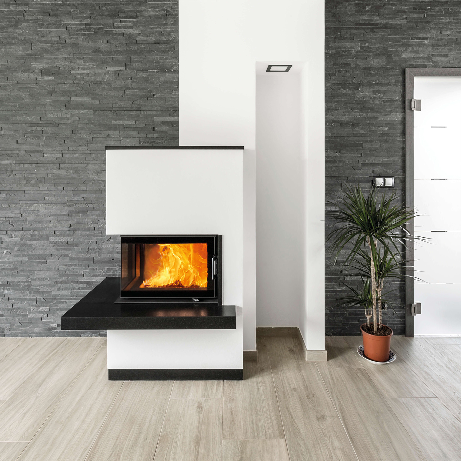 Austroflamm 63x40x42 K 2.0 Insert de cheminée angle gauche