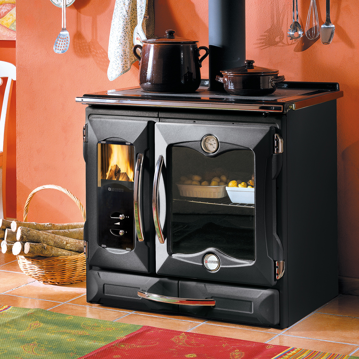La Nordica Suprema 16 cuisinière à bois fonte noir