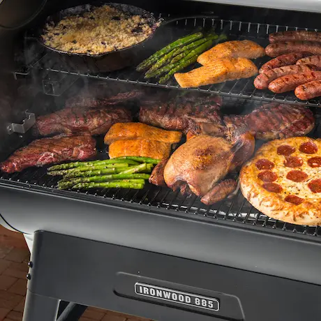 Ironwood 885 Pellet Grill von Traeger Ironwood 885 Pellet Grill von Traeger