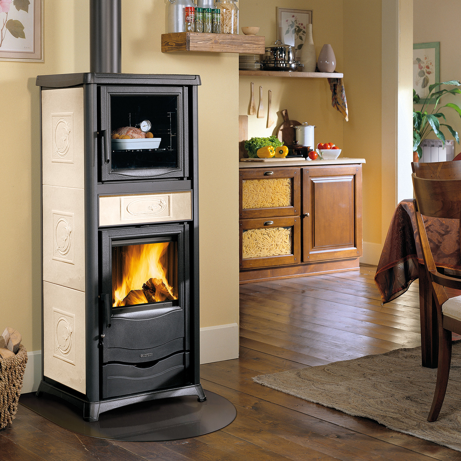 La Nordica Termorossella Plus Forno DSA 4.0 Poêle à bois hydraulique Liberty Panna