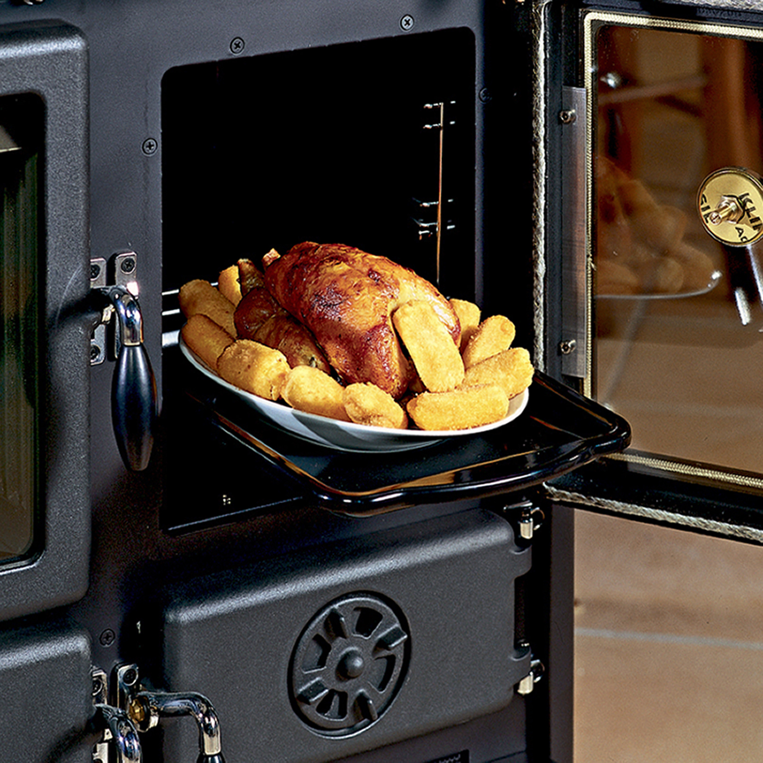 La cuisinière La Nordica Rosetta 5.0 Majolika Bordeaux