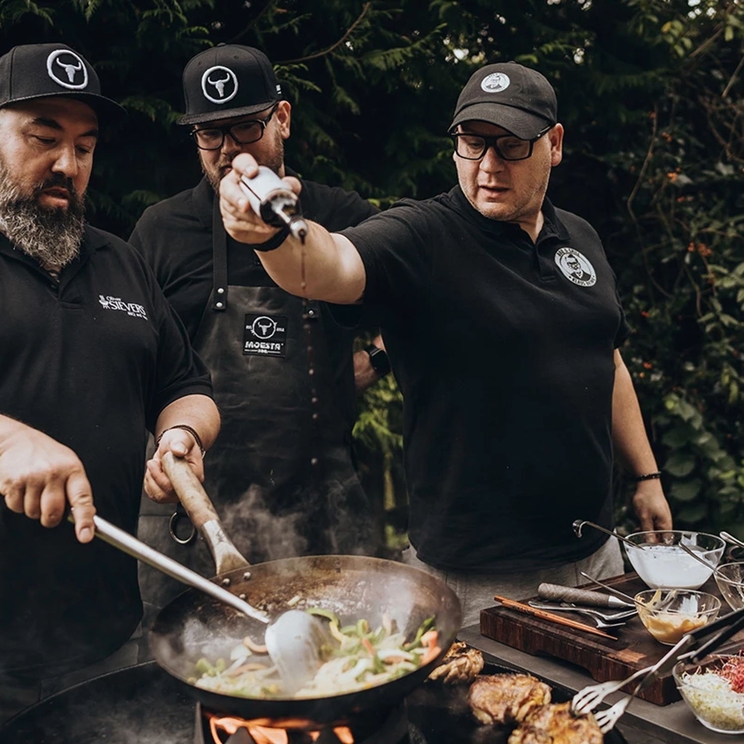 Moesta wok en acier avec poignée en bois