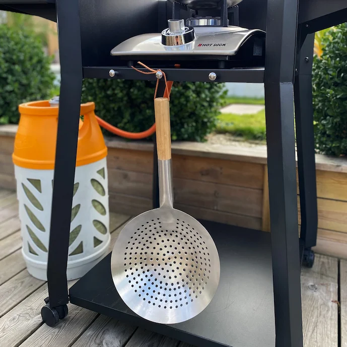 hot-wok-woktisch-mit-verschiedenem-zubehör-und-dem-wokbrenner-silver-line