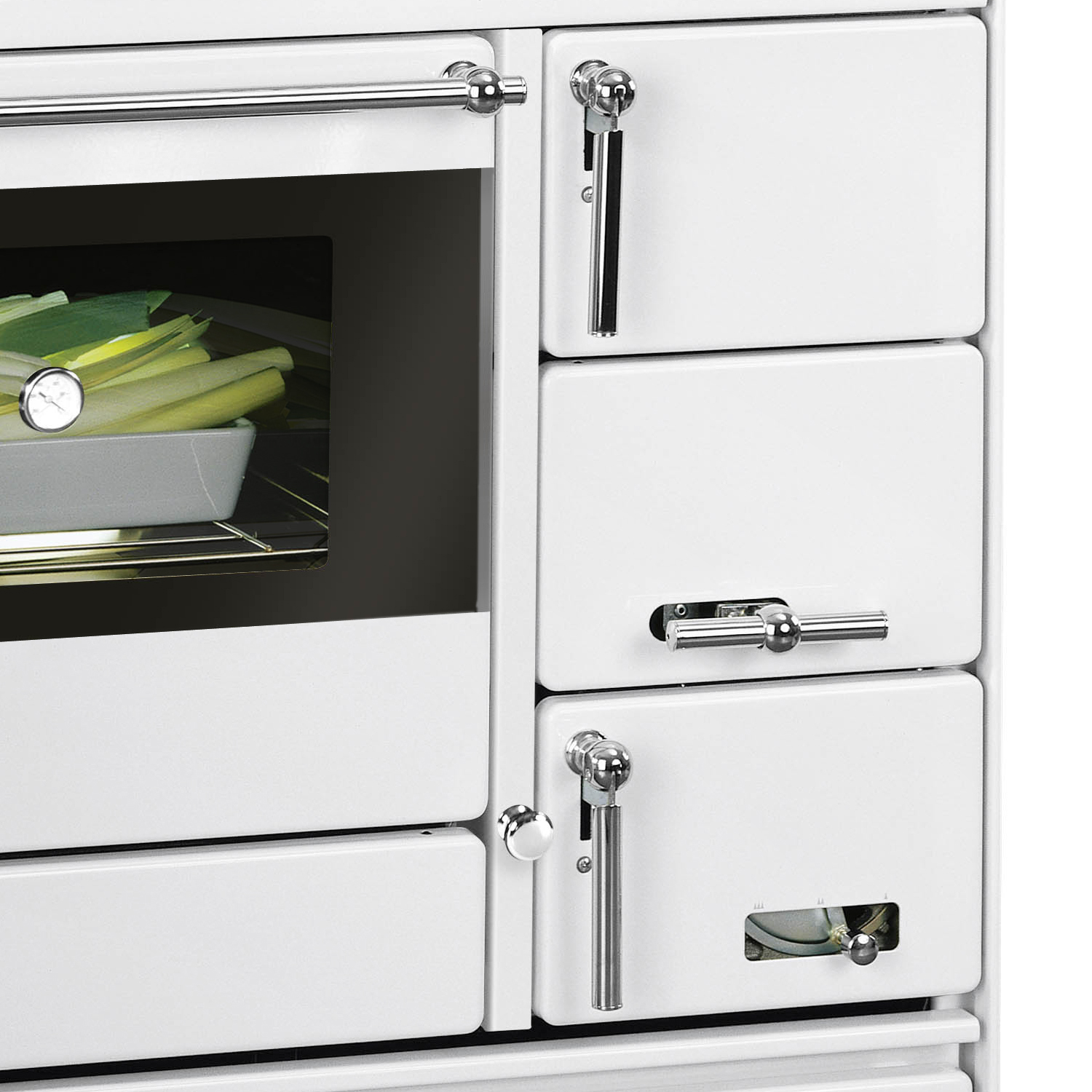 Justus Linz cuisinière à bois blanc chromé, gauche