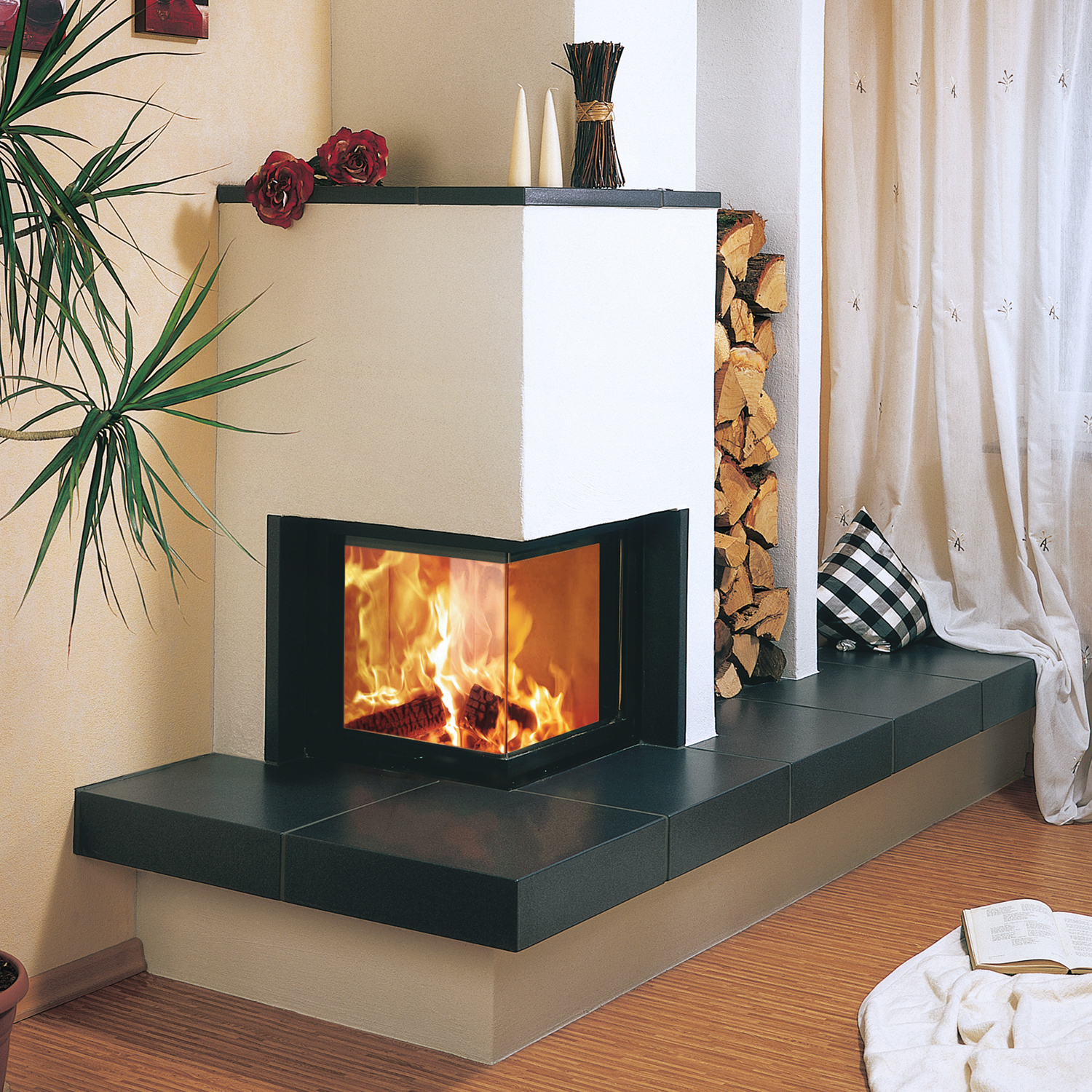 Spartherm Mini 2LRh-4S insert de cheminée d'angle
