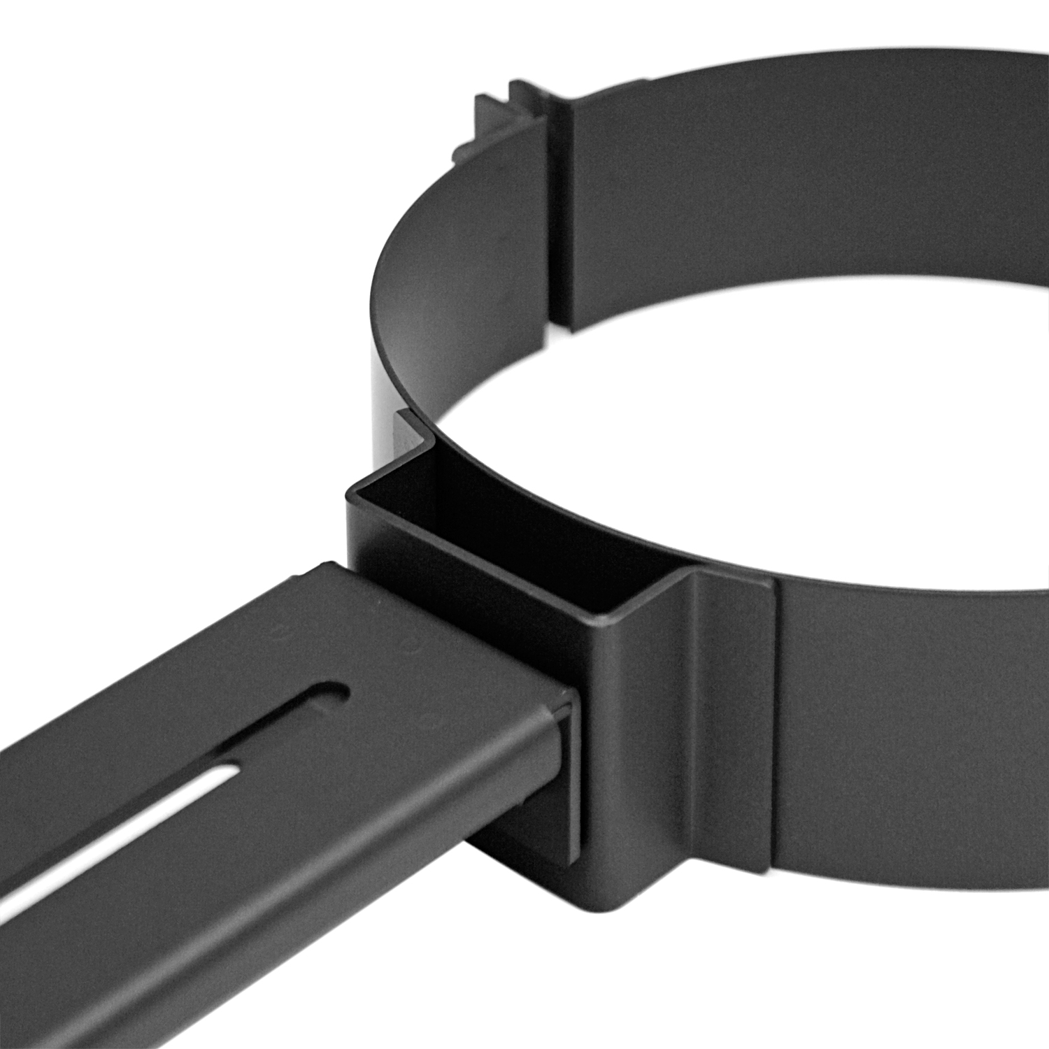 Collier de fixation Raik avec entretoise pour conduits de fumée à double paroi Izoker 150 mm Noir pour un diamètre extérieur RR de 175 mm. Collier de fixation Raik avec entretoise pour conduits de fumée à double paroi Izoker 150 mm Noir pour un diamètre extérieur RR de 175 mm.