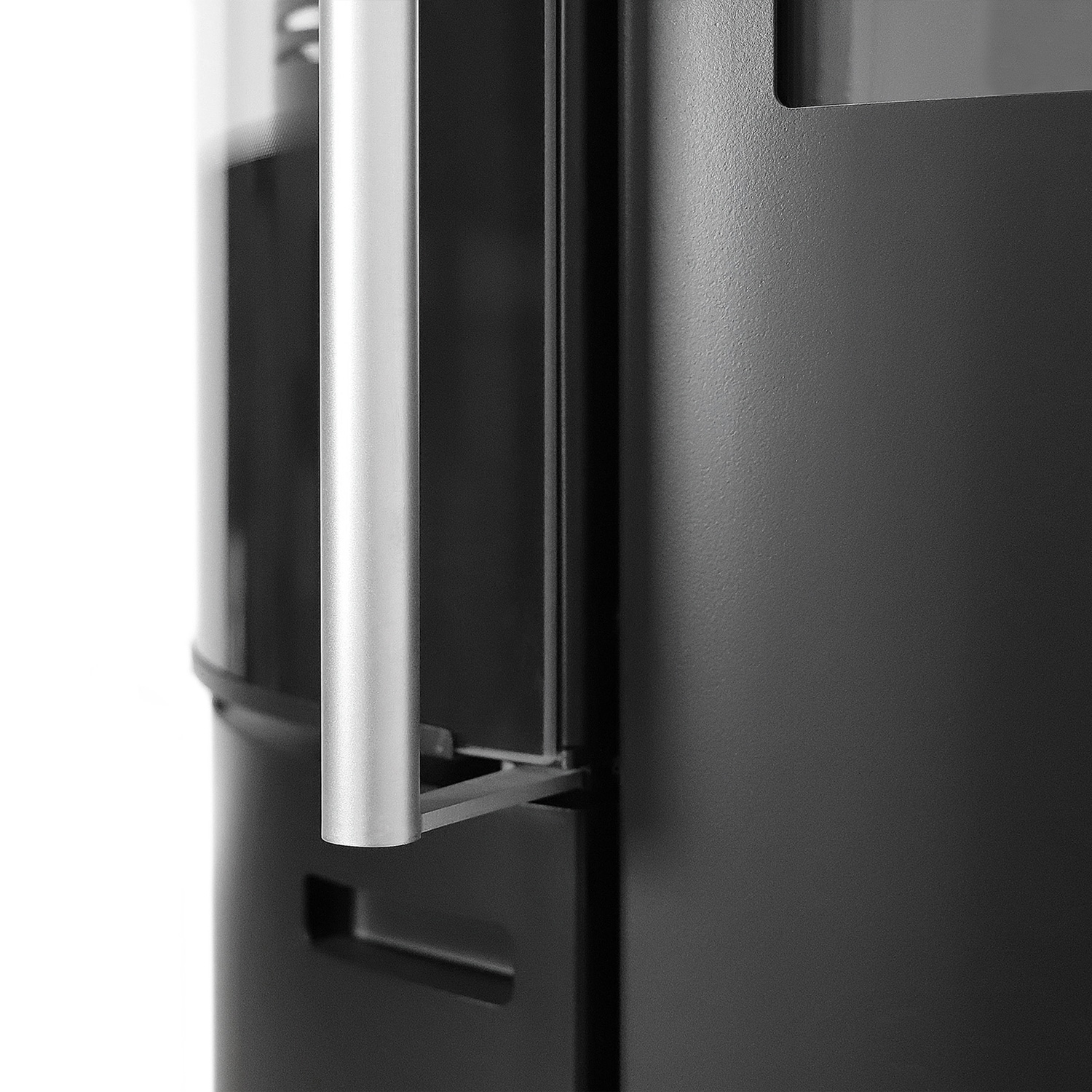Schmitzker Fisterra Vista Heat poêle à bois en acier noir, avec vitrage sur trois côtés. Schmitzker Fisterra Vista Heat poêle à bois en acier noir, avec vitrage sur trois côtés.