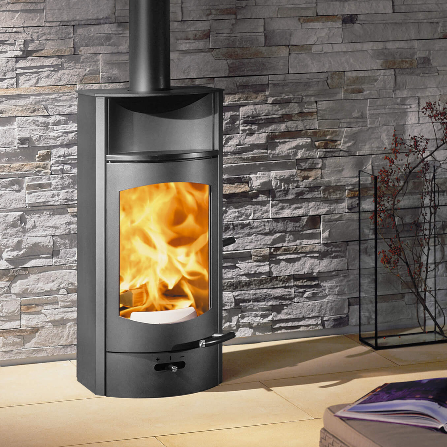 Austroflamm Flok 2.0 Poêle à bois en acier noir, sortie de fumée par le haut Austroflamm Flok 2.0 Poêle à bois en acier noir, sortie de fumée par le haut