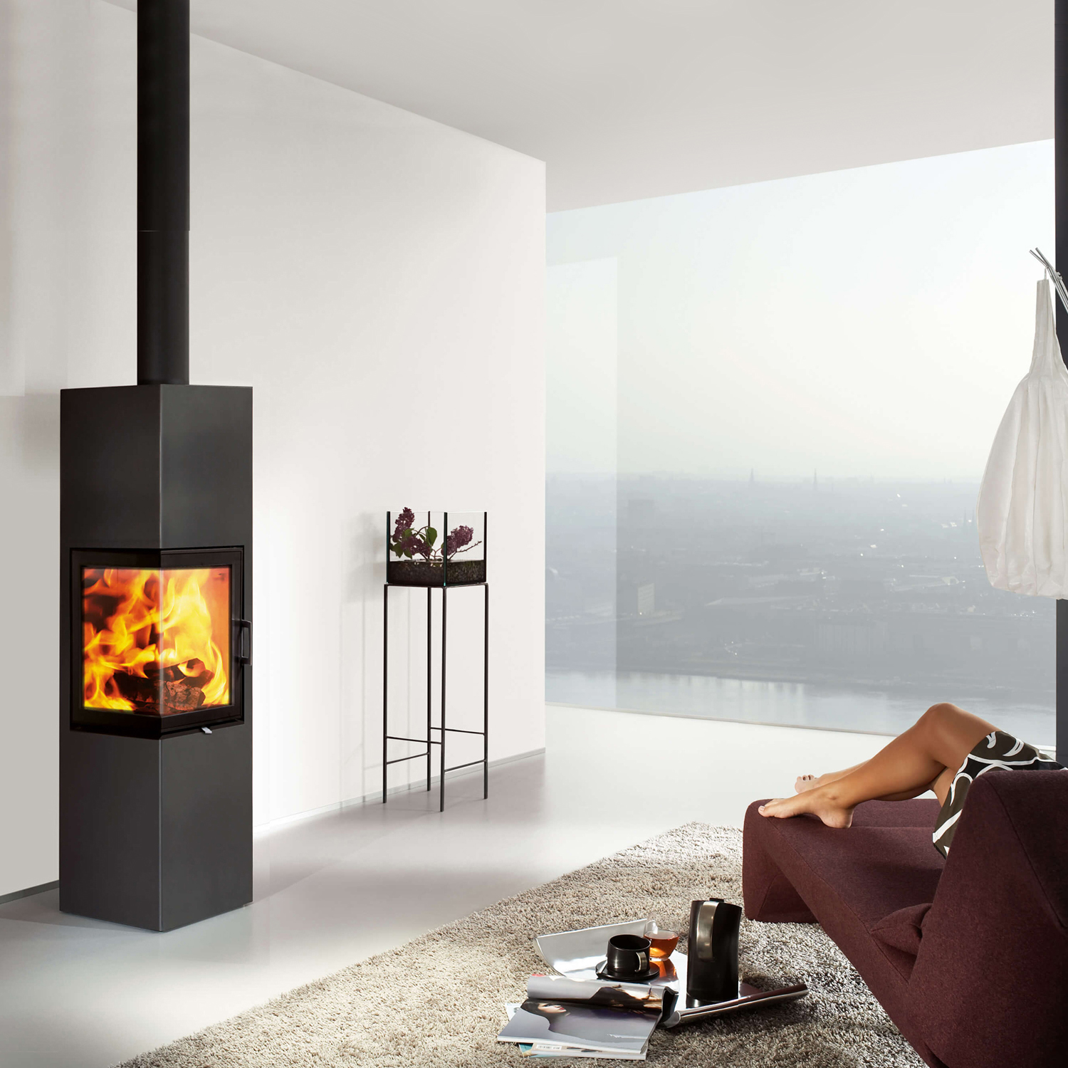 Austroflamm Slim 2.0 poêle à bois en acier gris fonte, ouverture de porte à gauche, raccordement supérieur ou arrière