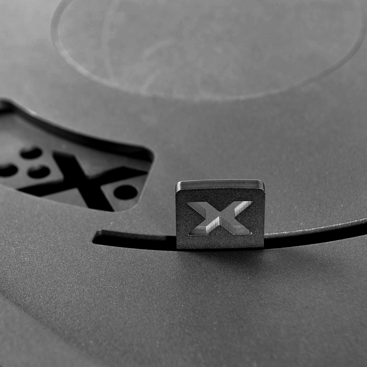Austroflamm Fynn Xtra 2.0 Poêle à bois Acier Noir / Céramique Rainure Noir mat