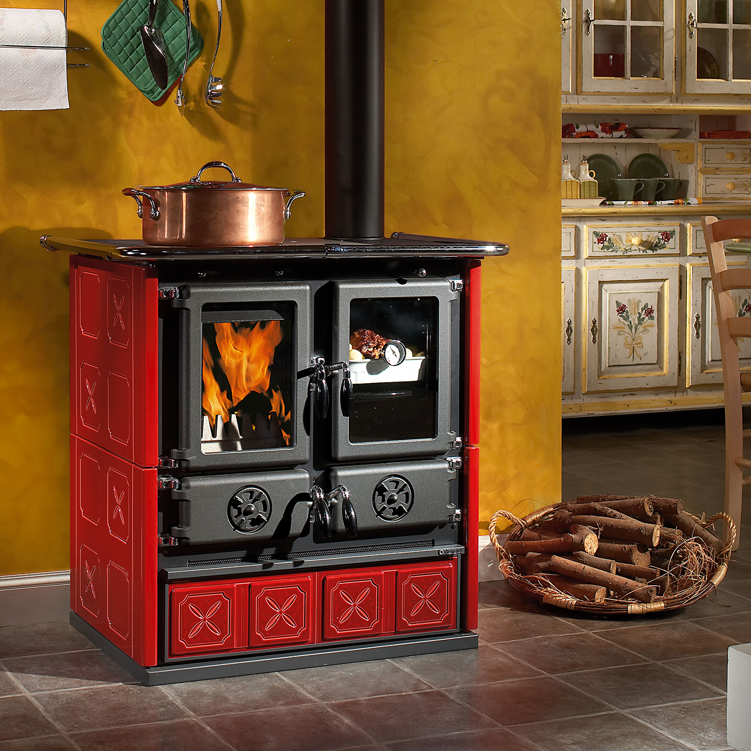 La cuisinière La Nordica Rosetta 5.0 Majolika Bordeaux